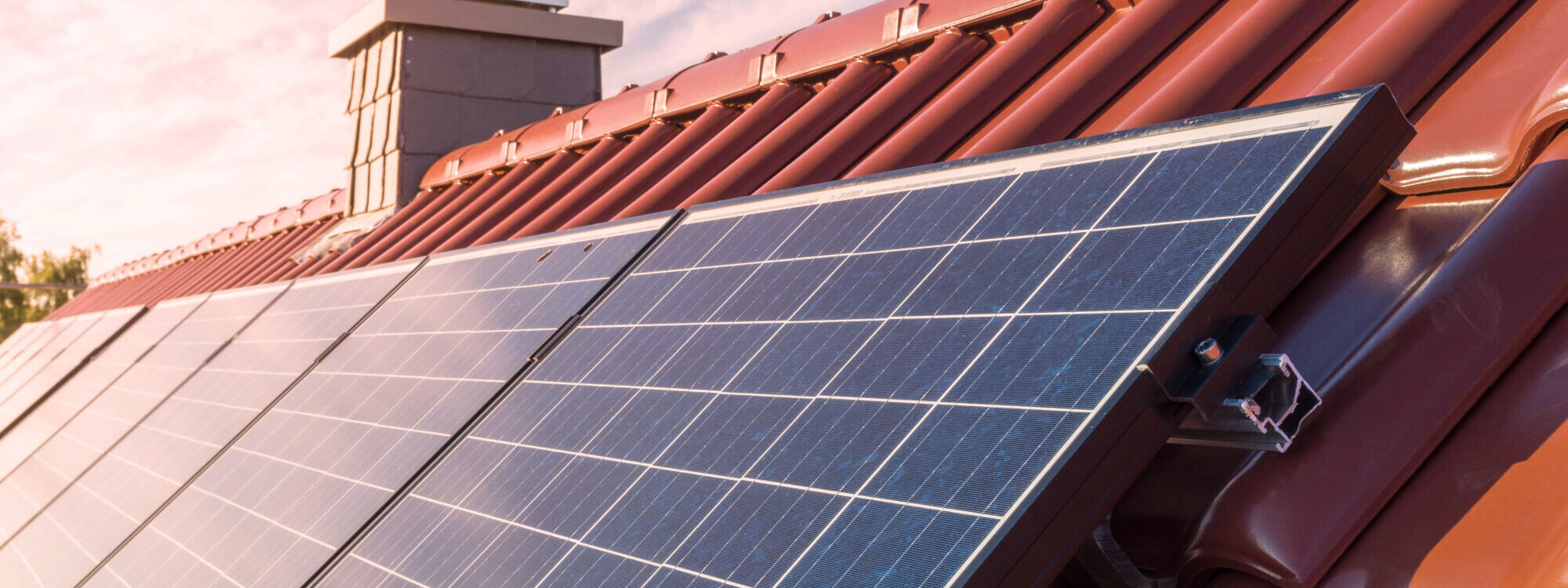 Installation et pose de panneaux photovolta&iuml;ques et pompes &agrave; chaleur aux alentours de Besan&ccedil;on et Vesoul Valentigney