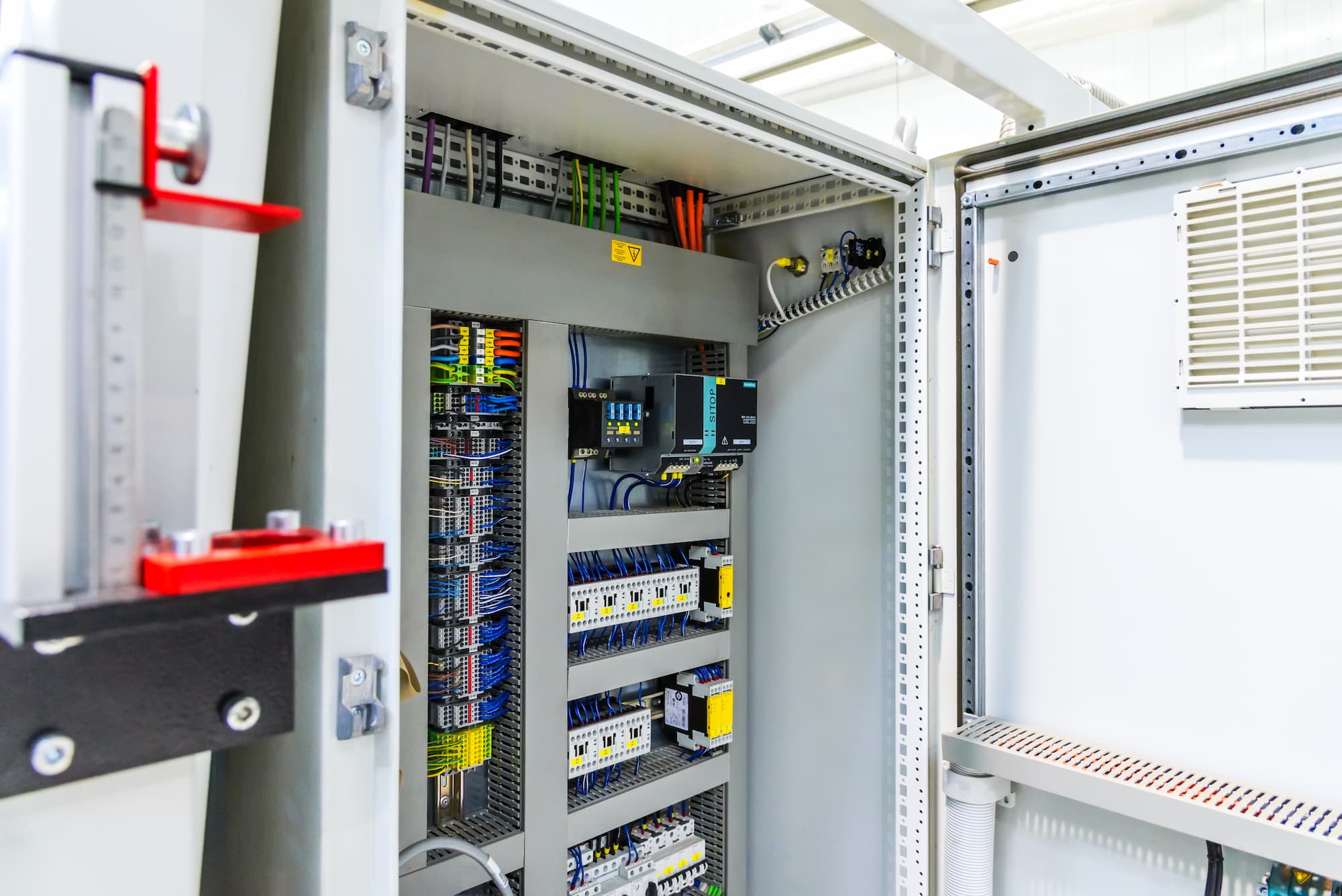 Installations et r&eacute;novations &eacute;lectriques pr&egrave;s de Belfort et Mulhouse Valdoie 2